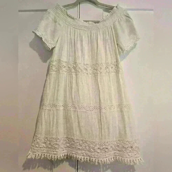 AE White Off The Shoulder Shift Dress - Picture 1 of 6